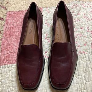 Naturalizer brand woman’s shoes slip on 6 N leather burgundy in color NWOT